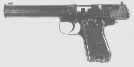 Maxim gun